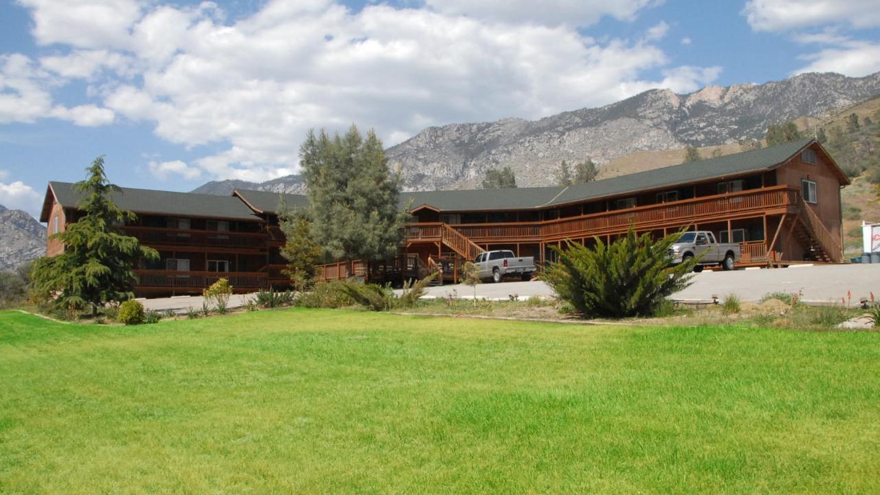 Lodge Corral Creek *